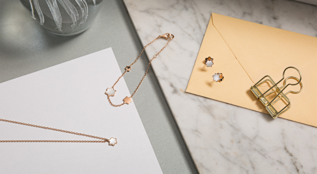 Juwelier Cabochon Accessoires 1280x704px